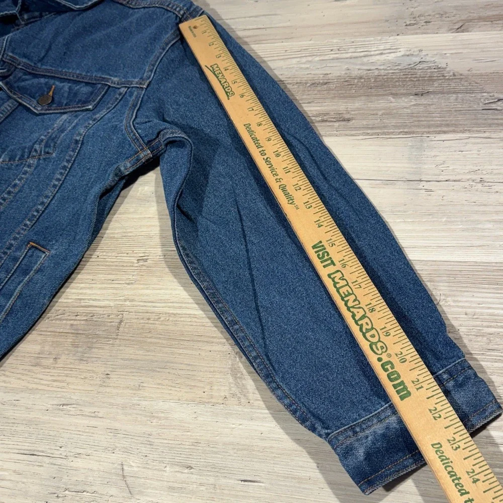 Vintage‎ Roundy Ridge size M Men's Blue Denim Button Up Trucker Jean Jacket